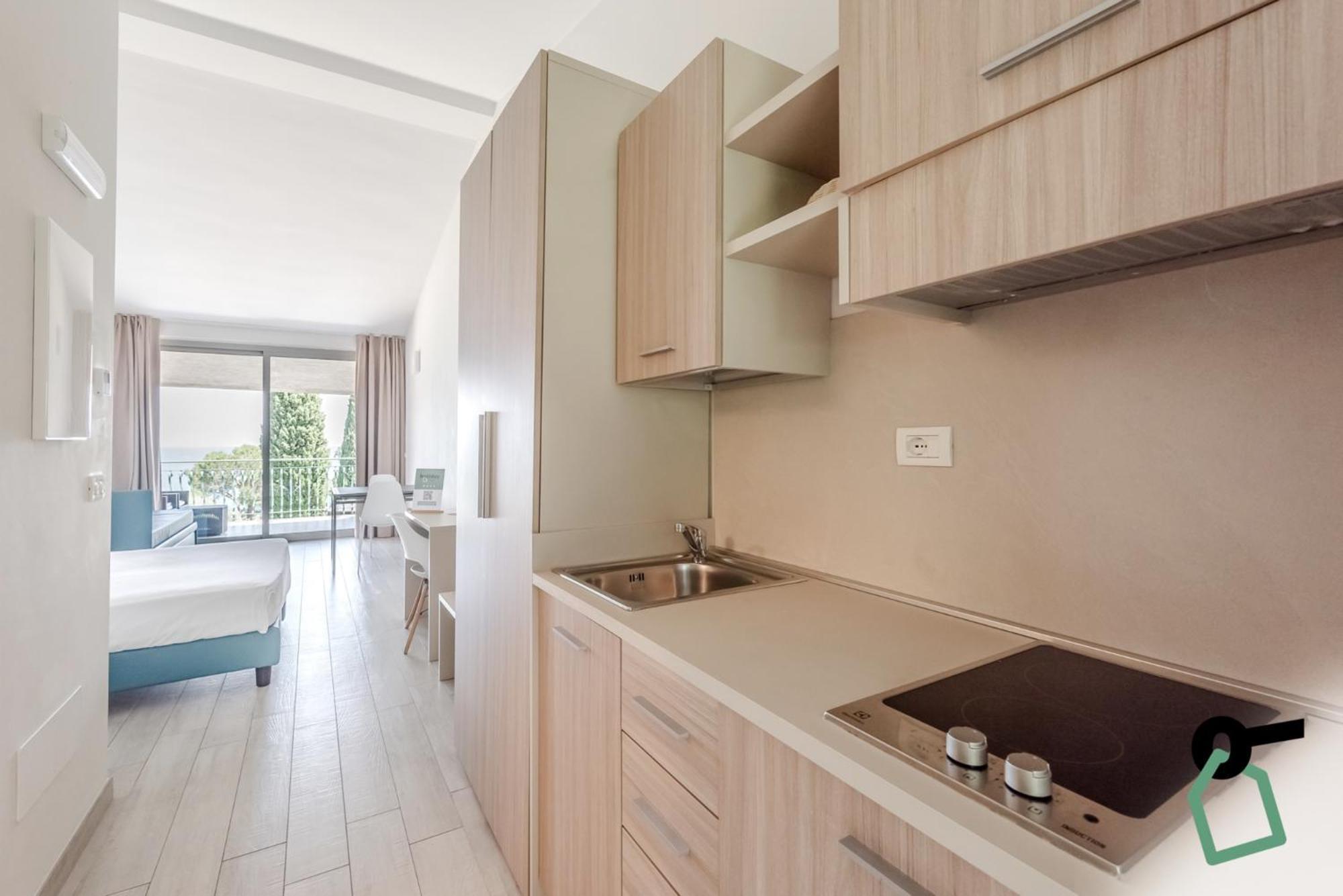 ديسينسانو ديل غاردا Hotiday Apartment Collection - Desenzano المظهر الخارجي الصورة