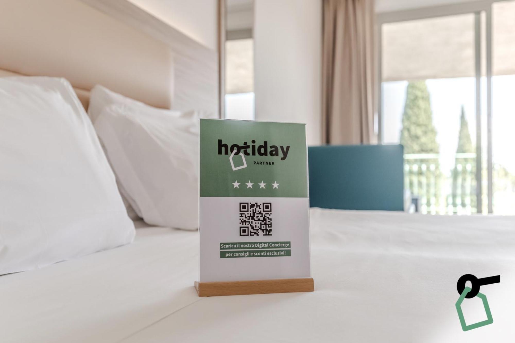 ديسينسانو ديل غاردا Hotiday Apartment Collection - Desenzano المظهر الخارجي الصورة