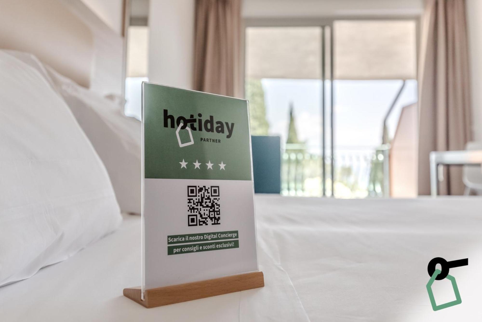 ديسينسانو ديل غاردا Hotiday Apartment Collection - Desenzano المظهر الخارجي الصورة