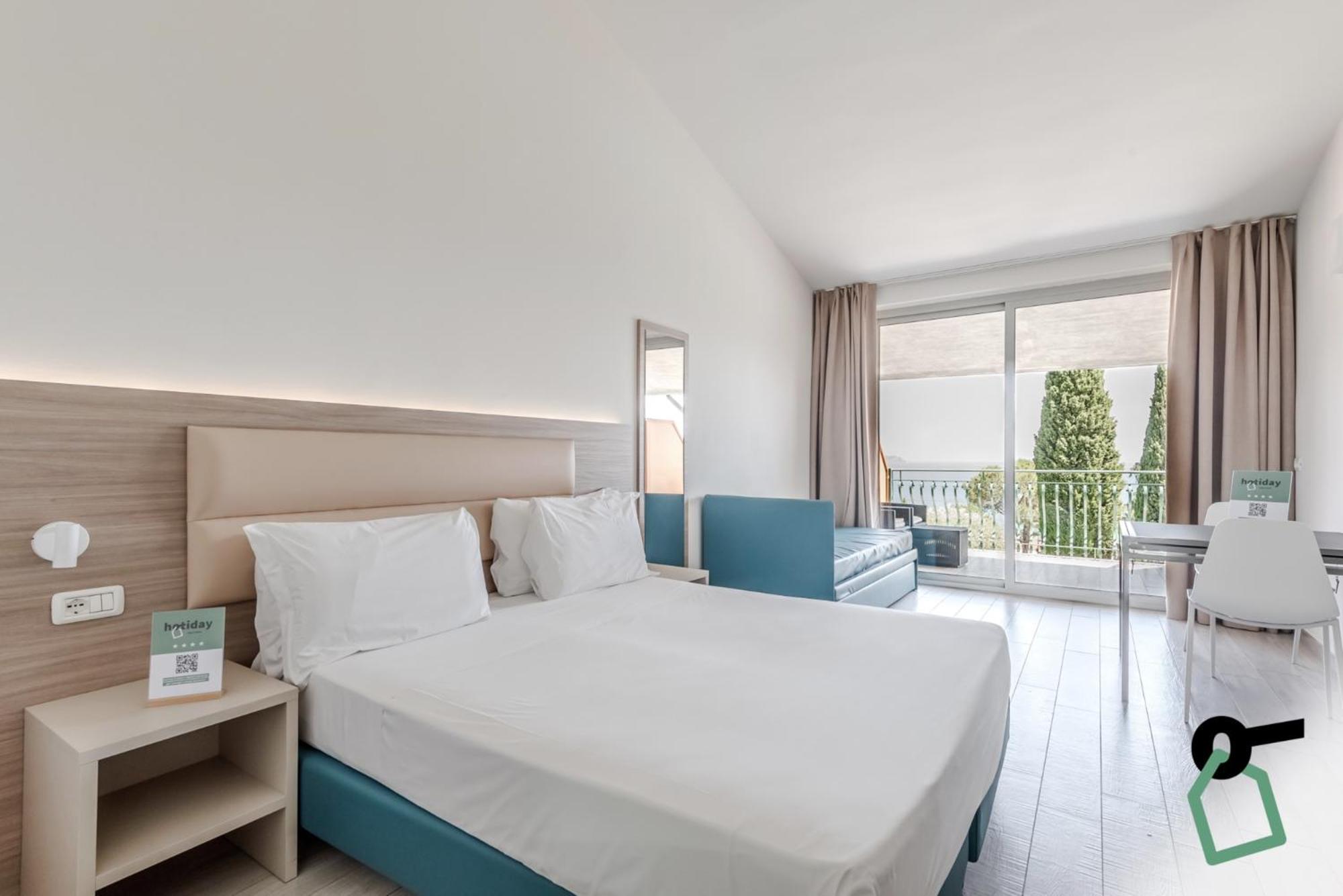 ديسينسانو ديل غاردا Hotiday Apartment Collection - Desenzano المظهر الخارجي الصورة