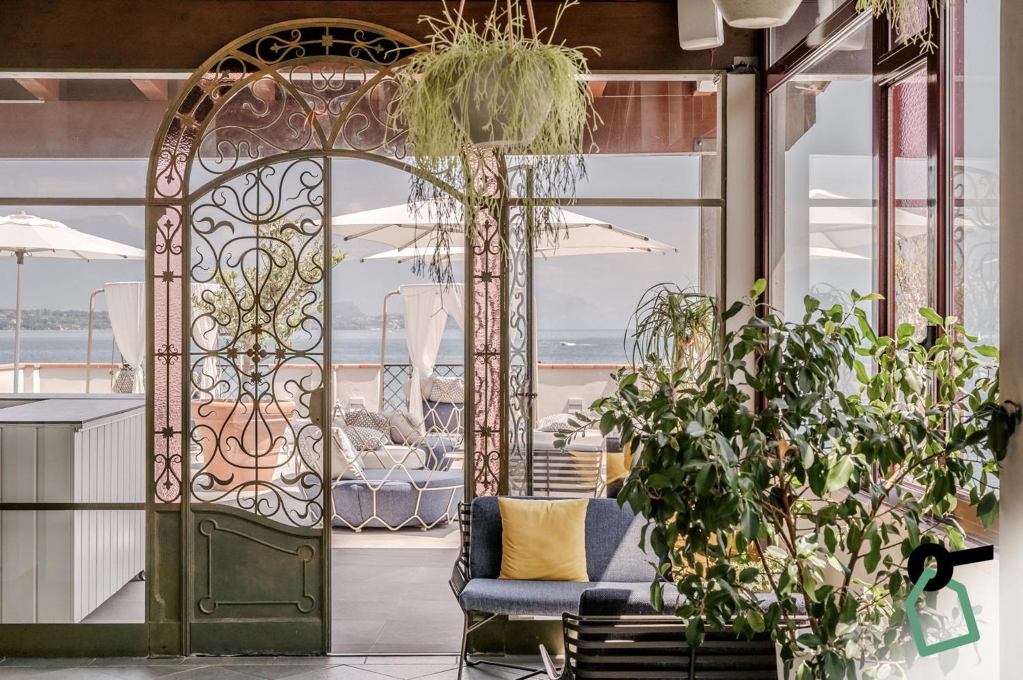 ديسينسانو ديل غاردا Hotiday Apartment Collection - Desenzano المظهر الخارجي الصورة
