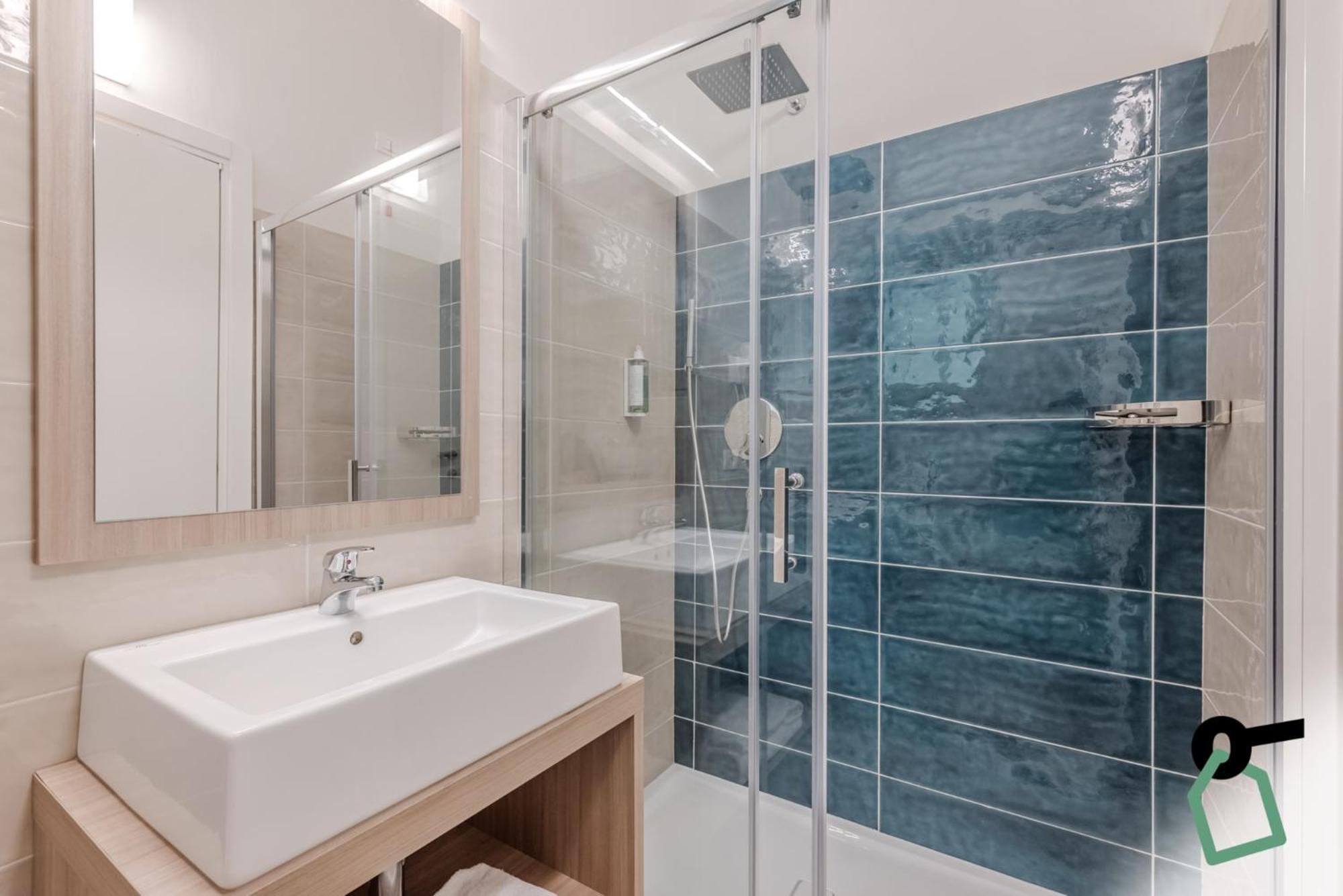 ديسينسانو ديل غاردا Hotiday Apartment Collection - Desenzano المظهر الخارجي الصورة
