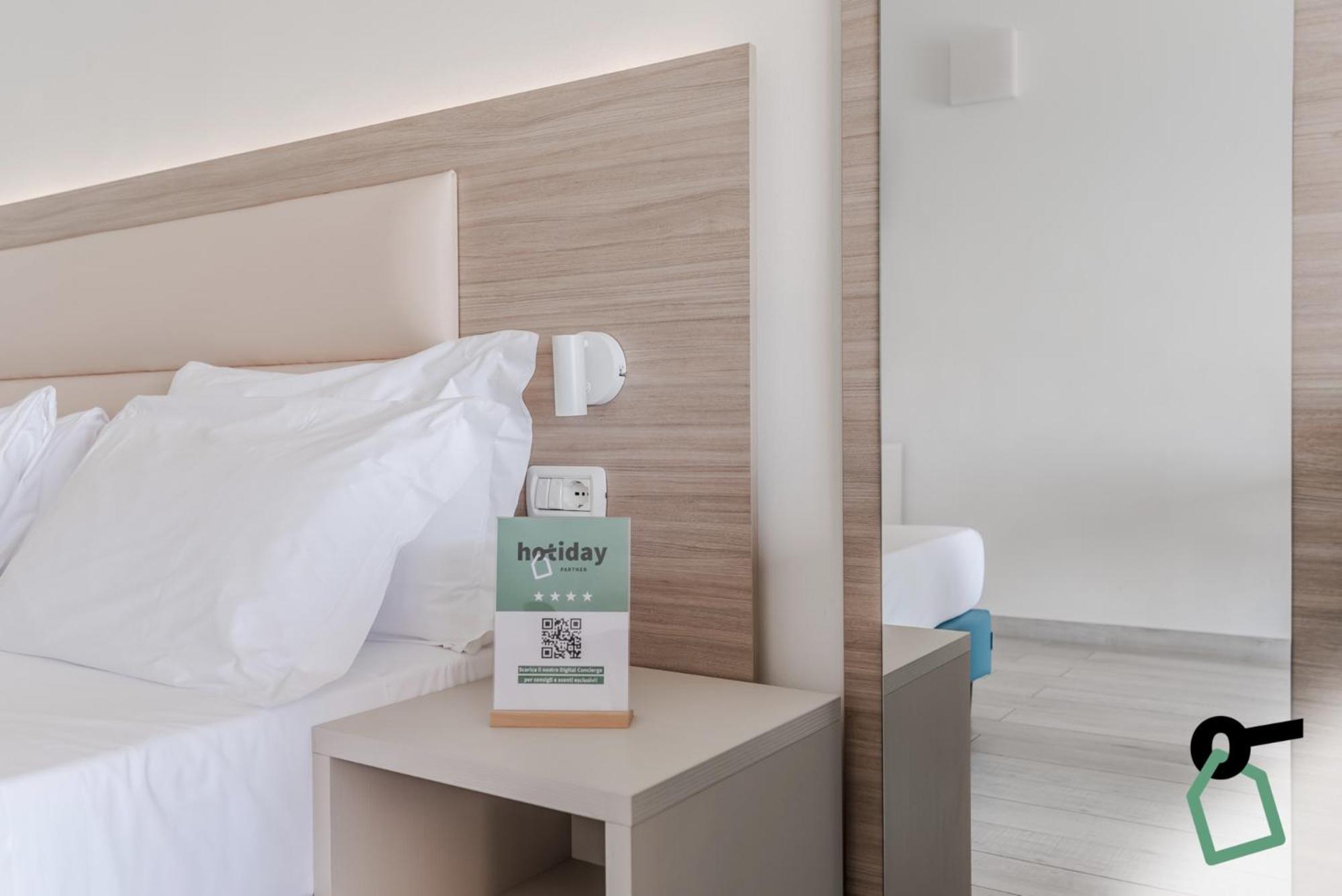 ديسينسانو ديل غاردا Hotiday Apartment Collection - Desenzano المظهر الخارجي الصورة