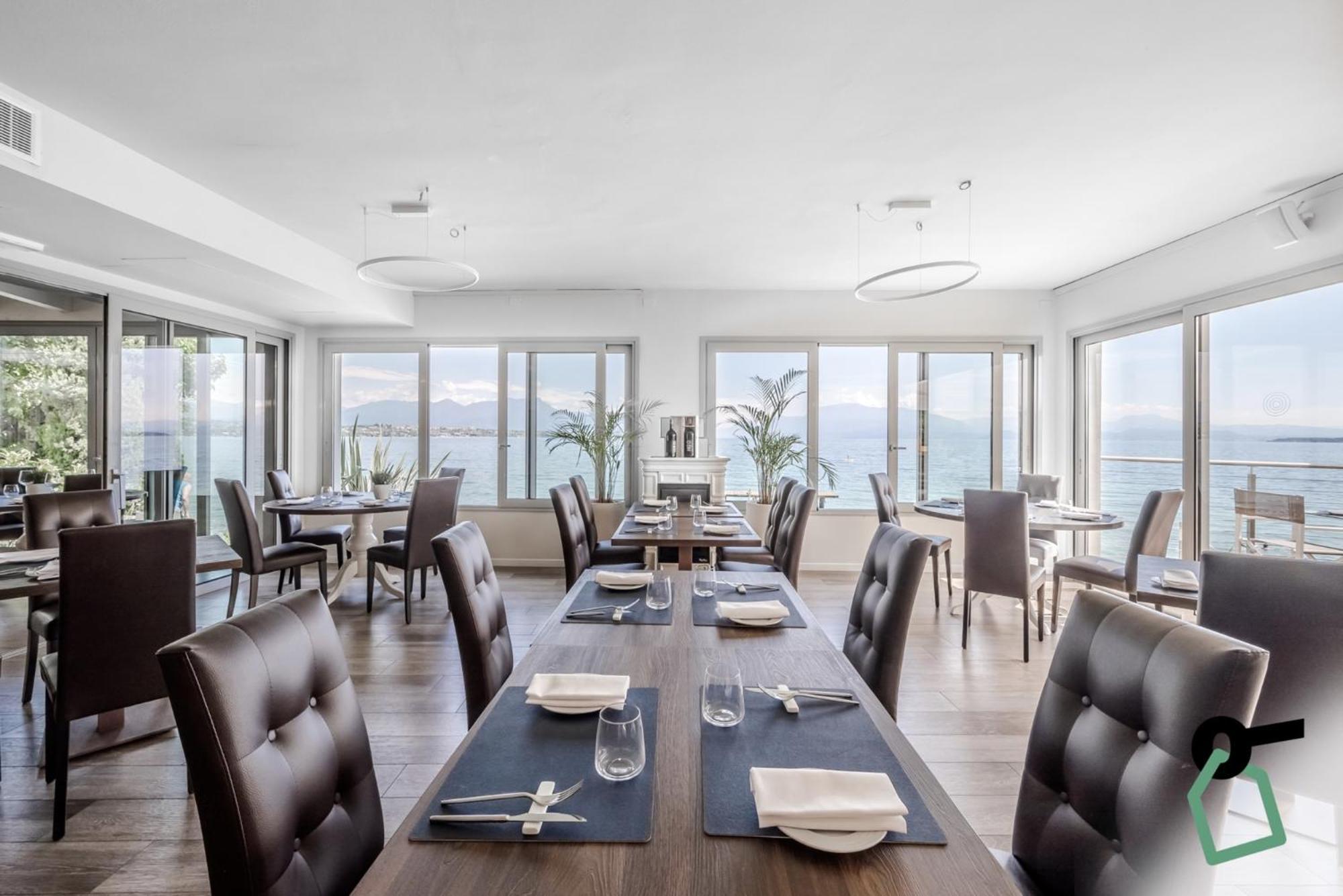 ديسينسانو ديل غاردا Hotiday Apartment Collection - Desenzano المظهر الخارجي الصورة