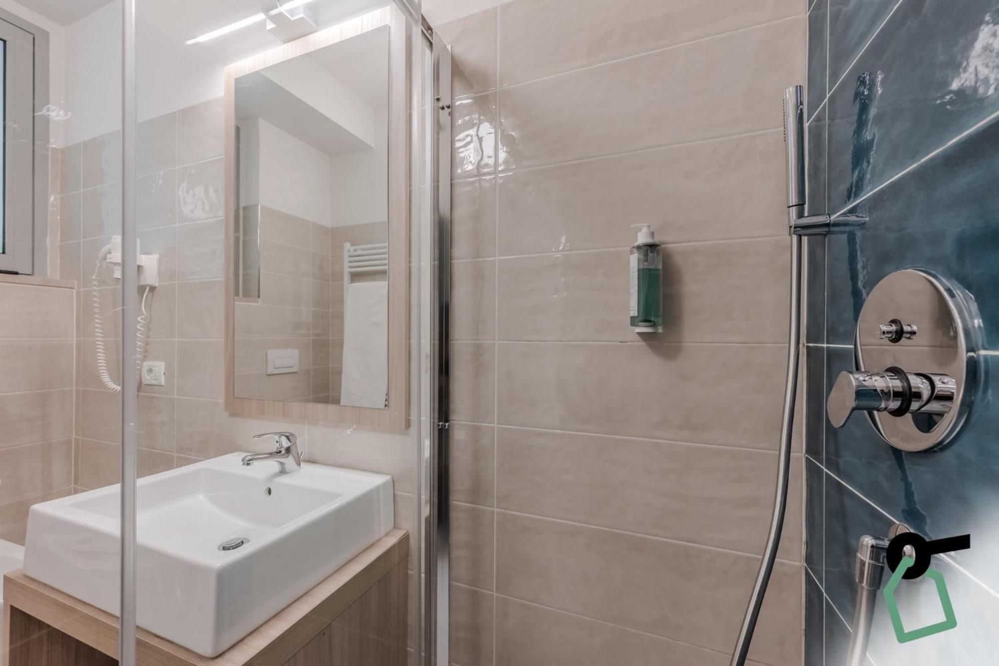 ديسينسانو ديل غاردا Hotiday Apartment Collection - Desenzano المظهر الخارجي الصورة