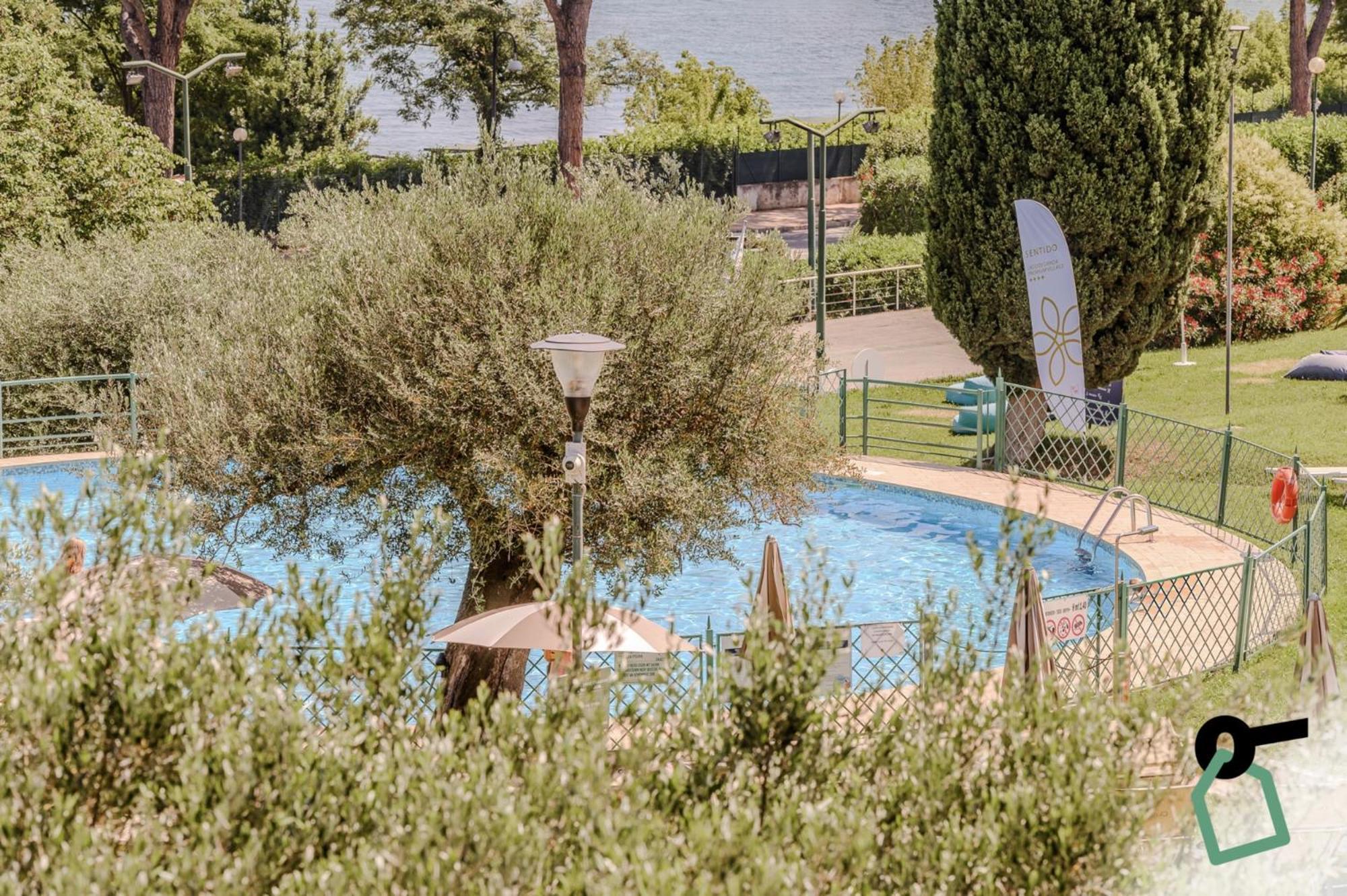 ديسينسانو ديل غاردا Hotiday Apartment Collection - Desenzano المظهر الخارجي الصورة