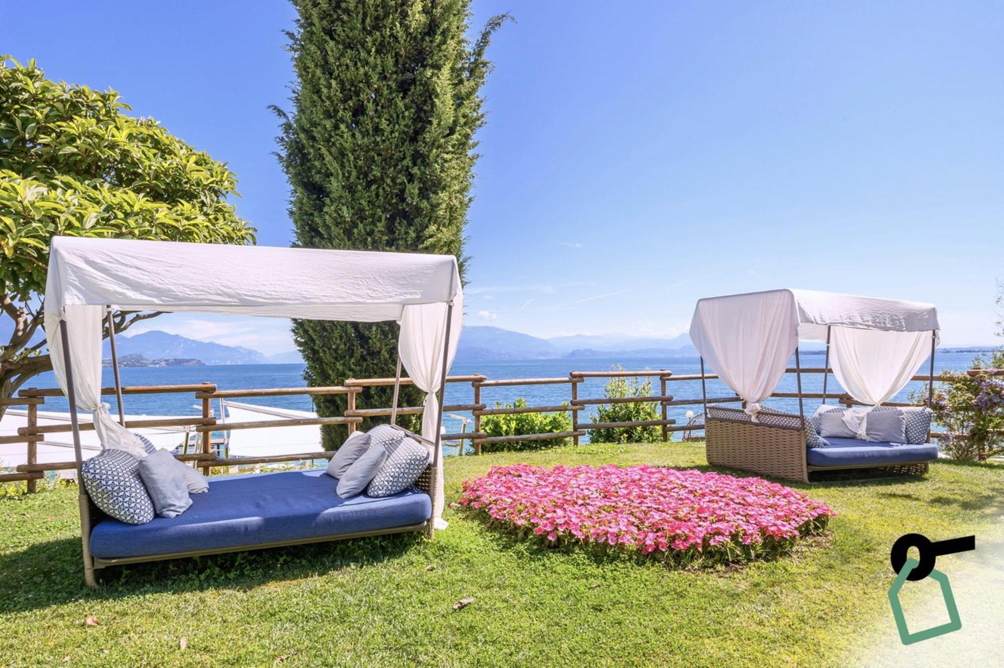 ديسينسانو ديل غاردا Hotiday Apartment Collection - Desenzano المظهر الخارجي الصورة